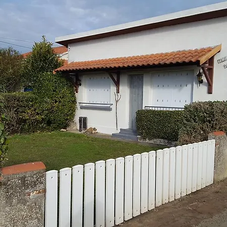 بيت للعطل Maison A La Mer *